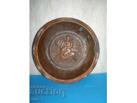 Tavă de epocă Renaștere, lucrată manual din cupru, gravată - secolul 19