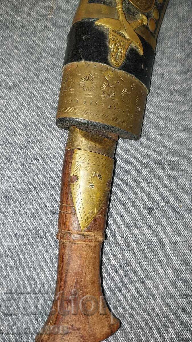 Старо Антично Оргинално Арабско кукури бронзово ръчно израбо с цена 235.00 лв. | € 120.15 Старо Антично Оргинално Арабско кукури бронзово ръчно израбо с цена 235.00 лв. | € 120.15