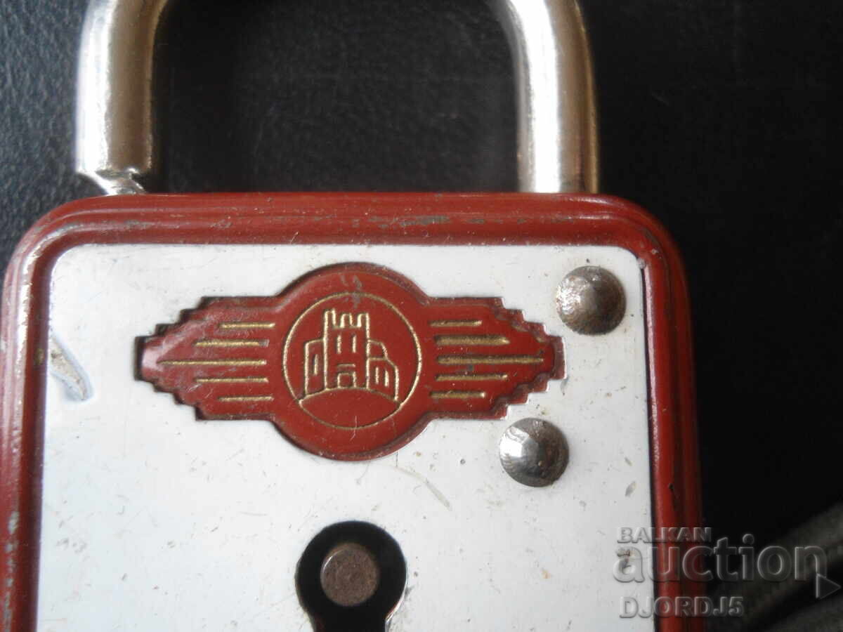 Licitație Lacăt vechi, marcaj Licitație Lacăt vechi, marcaj