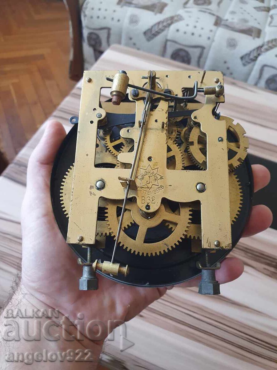 Δημοπρασία Γερμανικό ρολόι τοίχου JUNGHANS WURTEMBERG Δημοπρασία Γερμανικό ρολόι τοίχου JUNGHANS WURTEMBERG