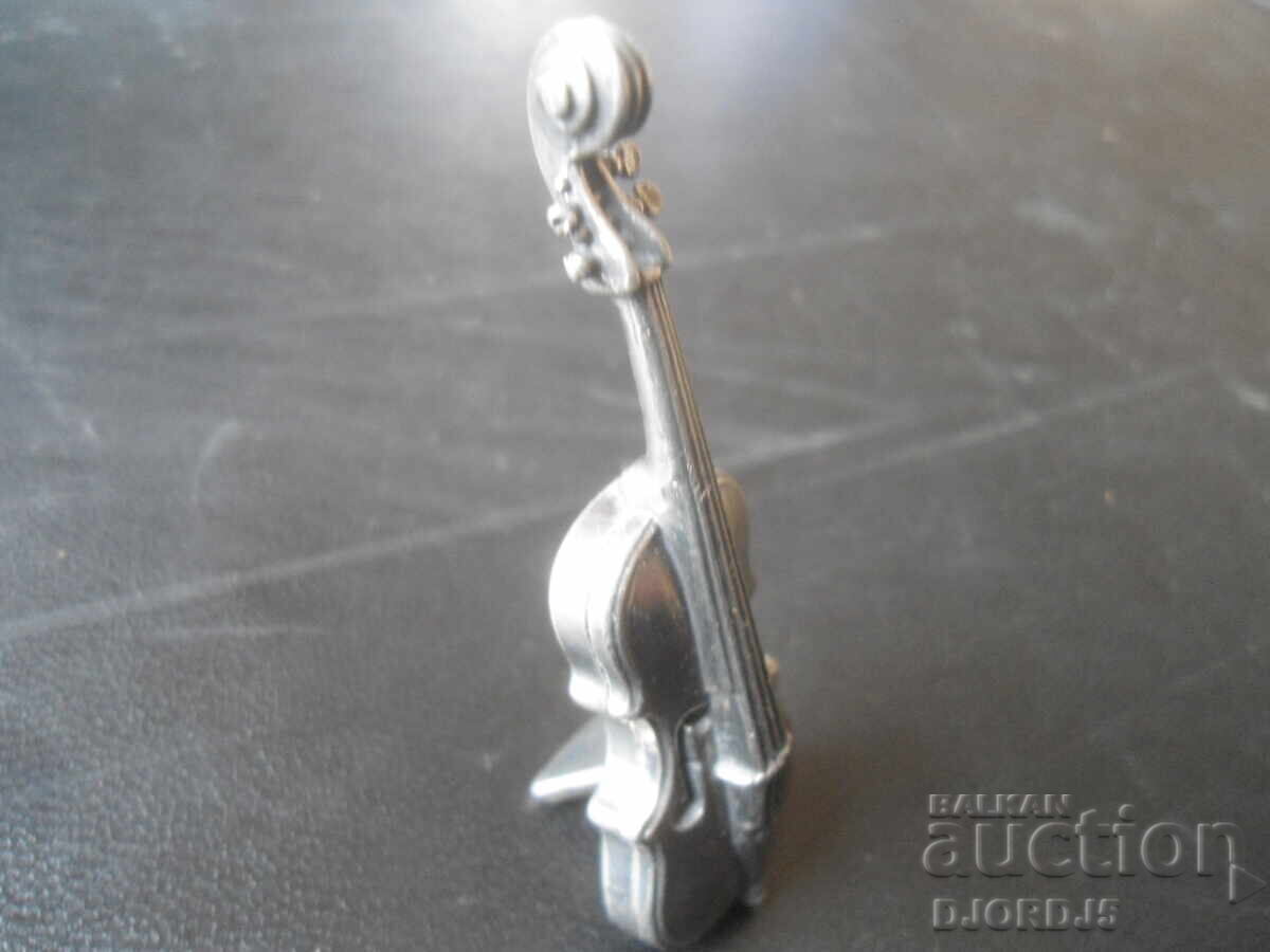 Suvenir metalic vechi - 5 Suvenir metalic vechi - 5