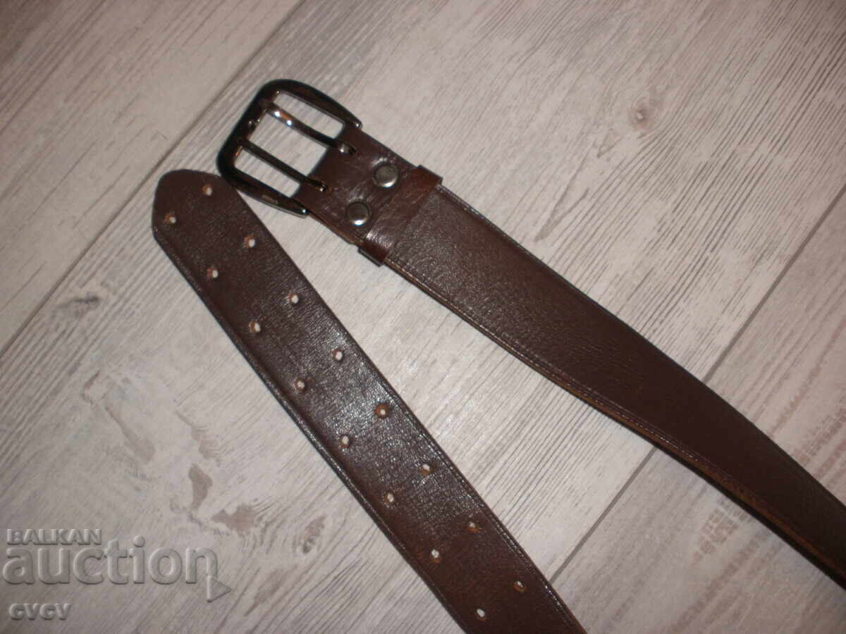 Ζώνη από Γνήσιο Δέρμα - καφέ, διπλές τρύπες - Β.Ζ.Κ με τιμή 9.17 BGN | € 4.69 Ζώνη από Γνήσιο Δέρμα - καφέ, διπλές τρύπες - Β.Ζ.Κ με τιμή 9.17 BGN | € 4.69