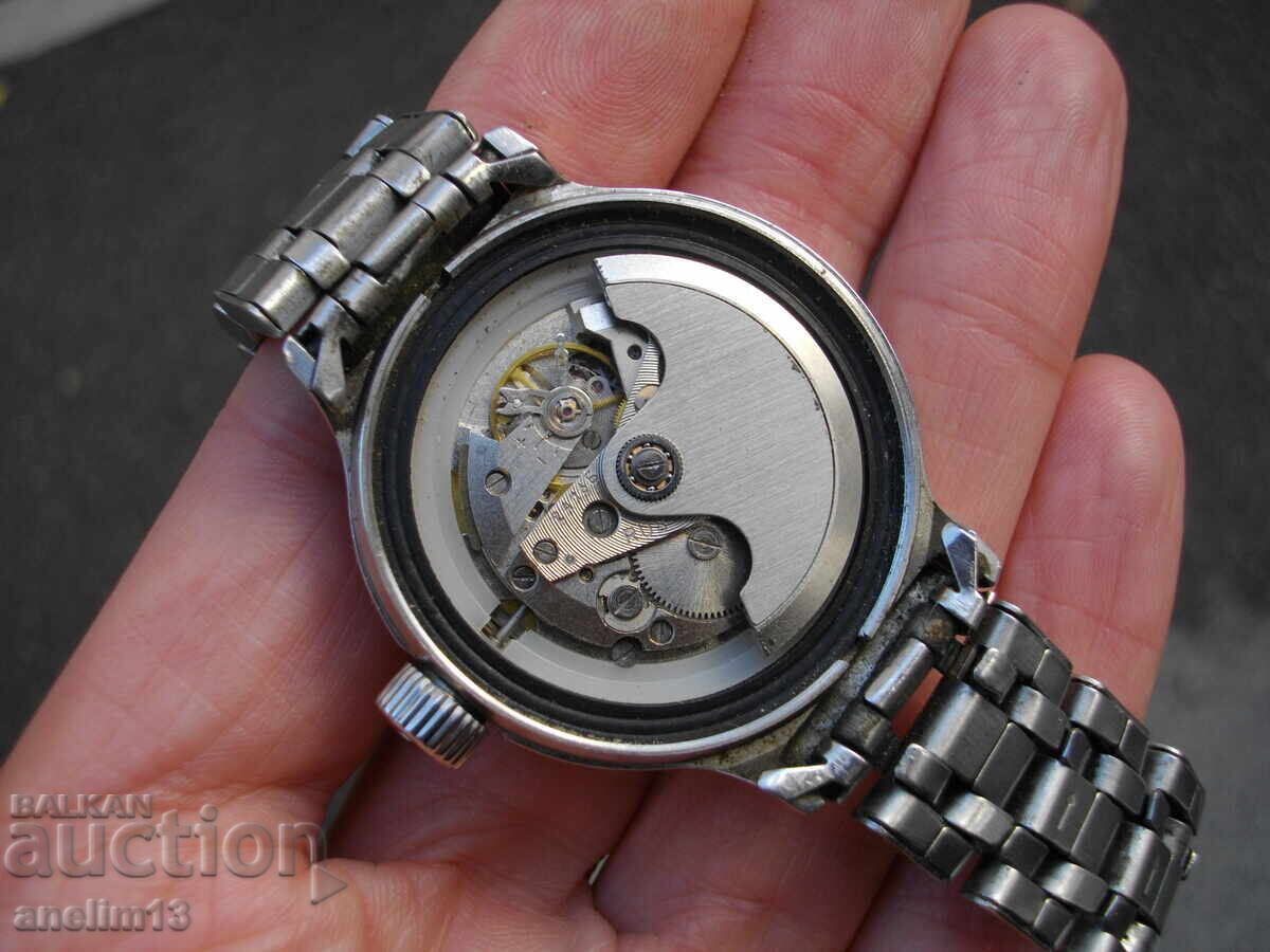 Steel Watch Commander Vostok Amphibia Automatic - 7 Steel Watch Commander Vostok Amphibia Automatic - 7