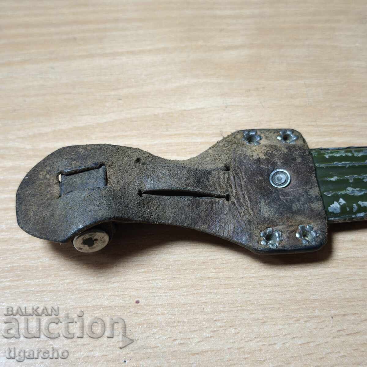 An old dagger with price 40.00 BGN | € 20.45 An old dagger with price 40.00 BGN | € 20.45