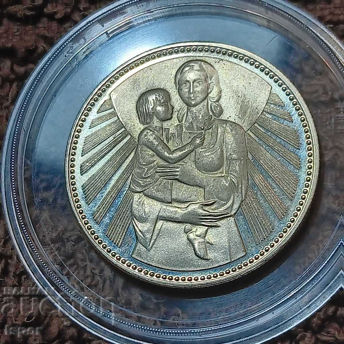 2 BGN 1300g Bulgaria Mother with Child 2 BGN 1300g Bulgaria Mother with Child