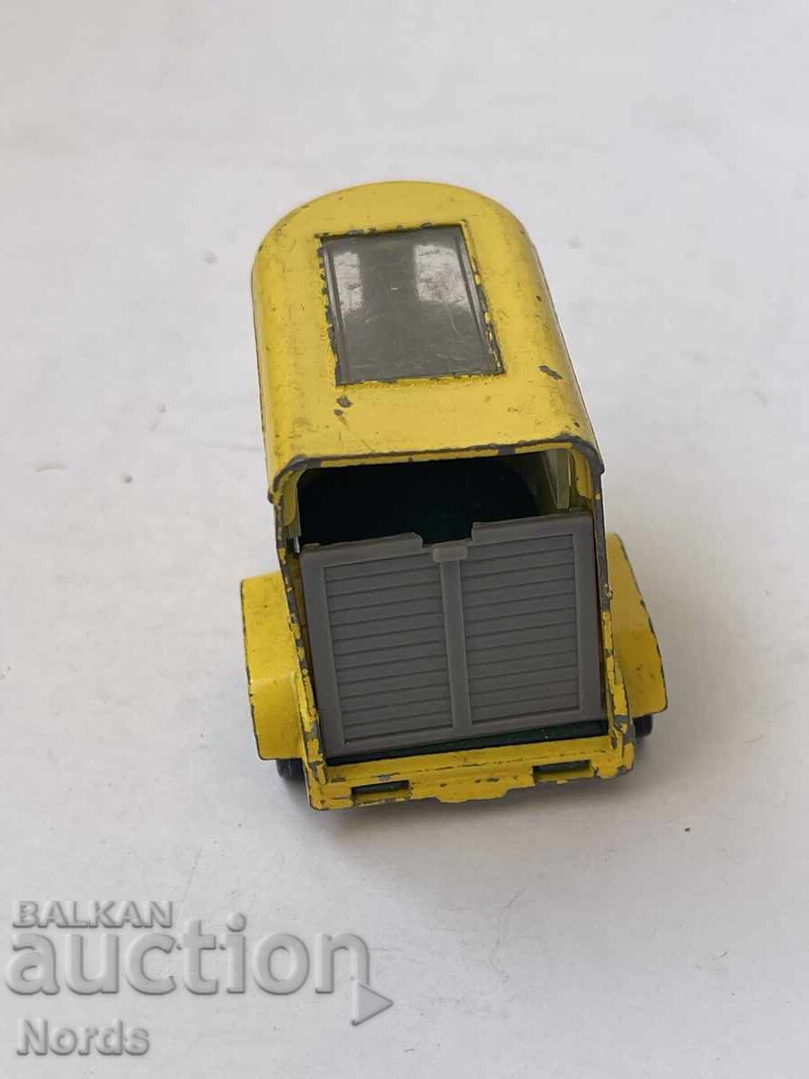 Delivery of MATCHBOX trolley Delivery of MATCHBOX trolley