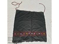 Un șorț vechi de lână