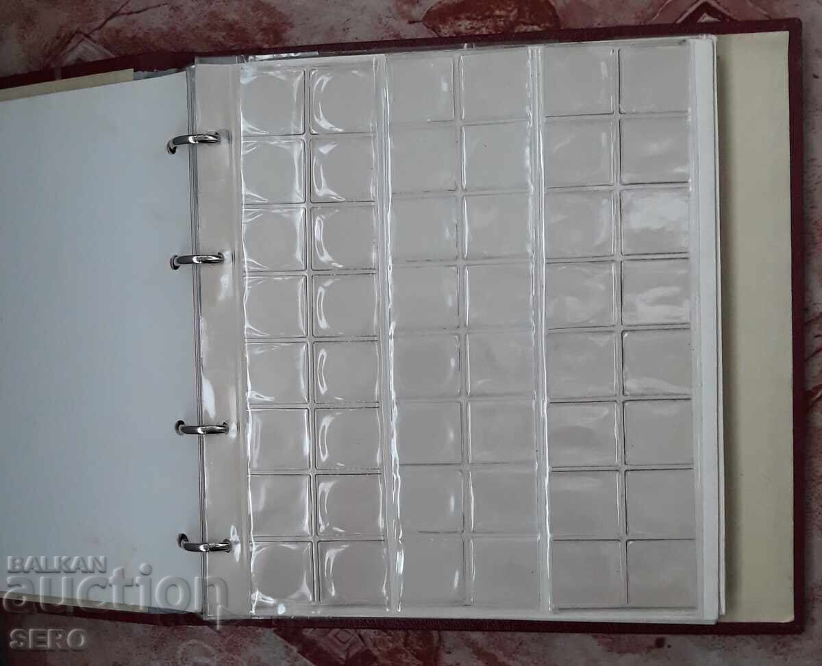 Auction  Coin album with 10 sheets for 204 coins of different sizes