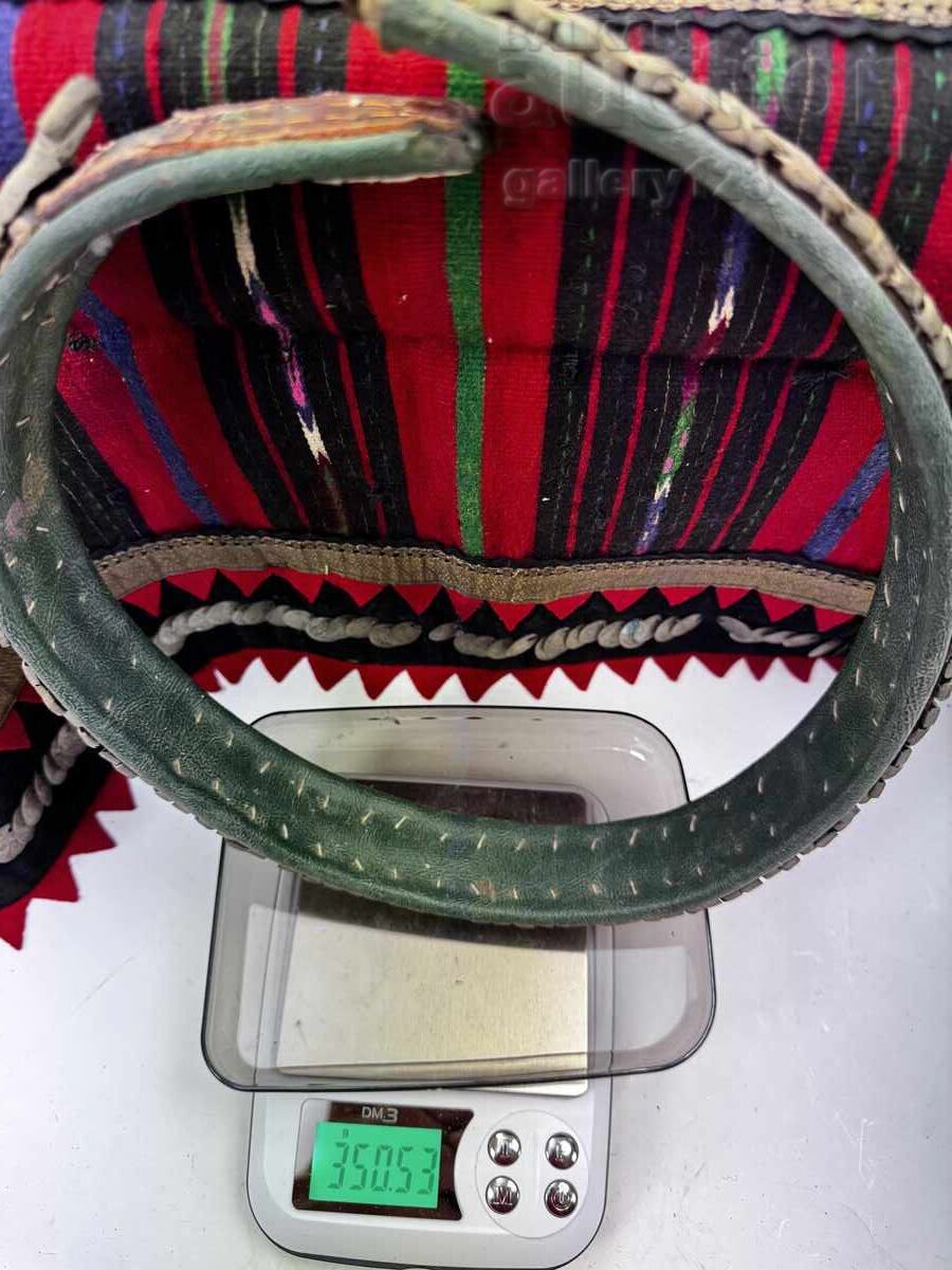 Delivery of Revival belt silver, carved leather for restoration Delivery of Revival belt silver, carved leather for restoration