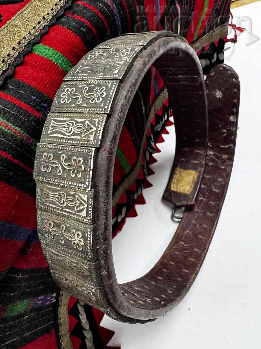 Auction Revival belt silver cut leather perfect 93/4 cm Auction Revival belt silver cut leather perfect 93/4 cm