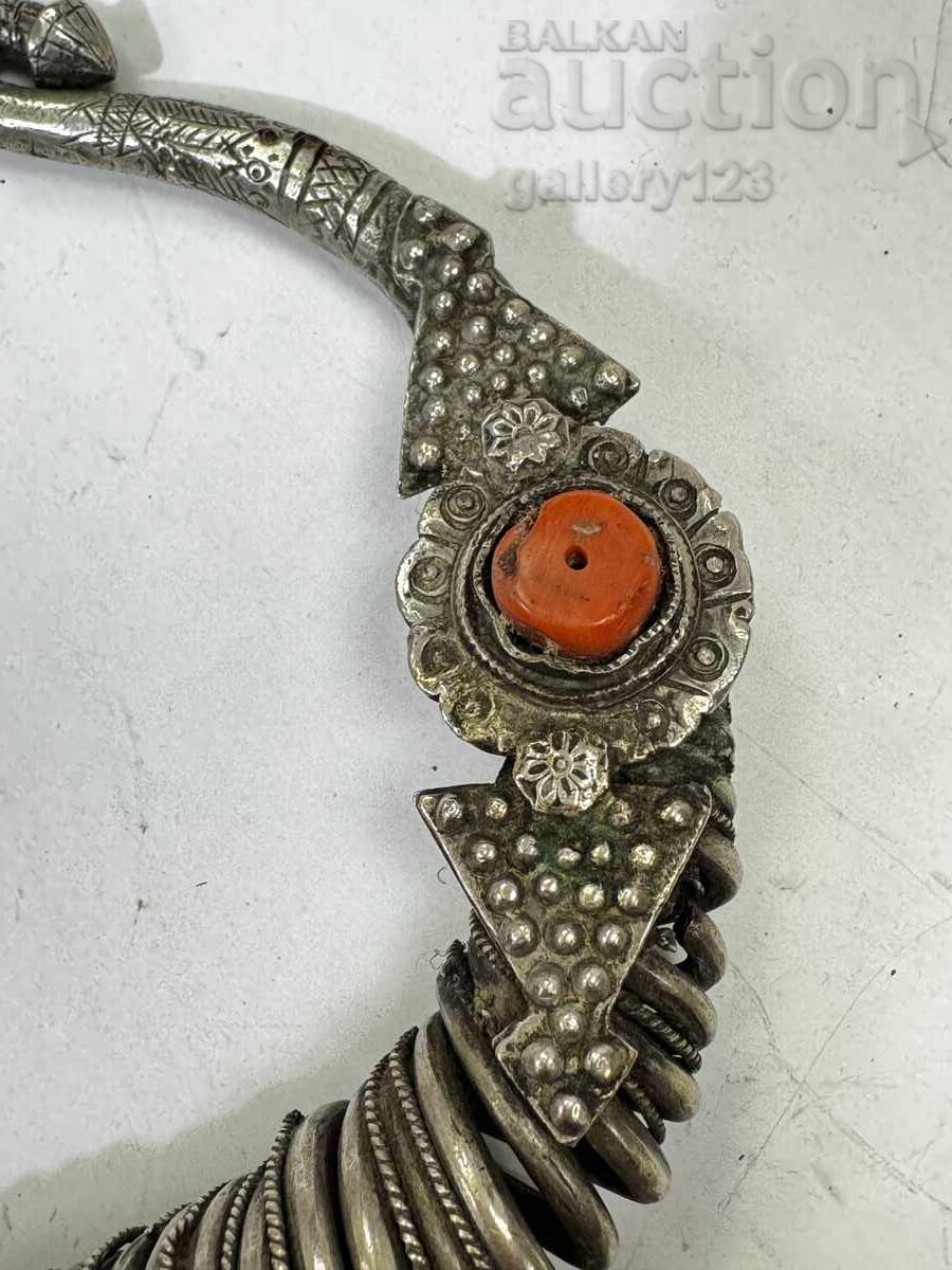 Auction Old jewelry lot Auction Old jewelry lot