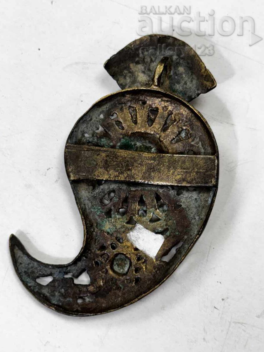 Revival-era buckle, single piece - 5 Revival-era buckle, single piece - 5