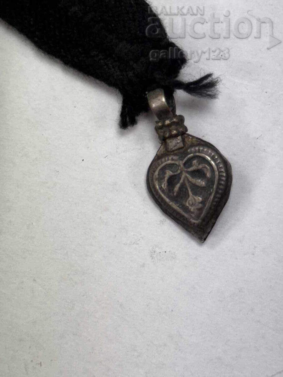 Old jewelry lot - 5 Old jewelry lot - 5