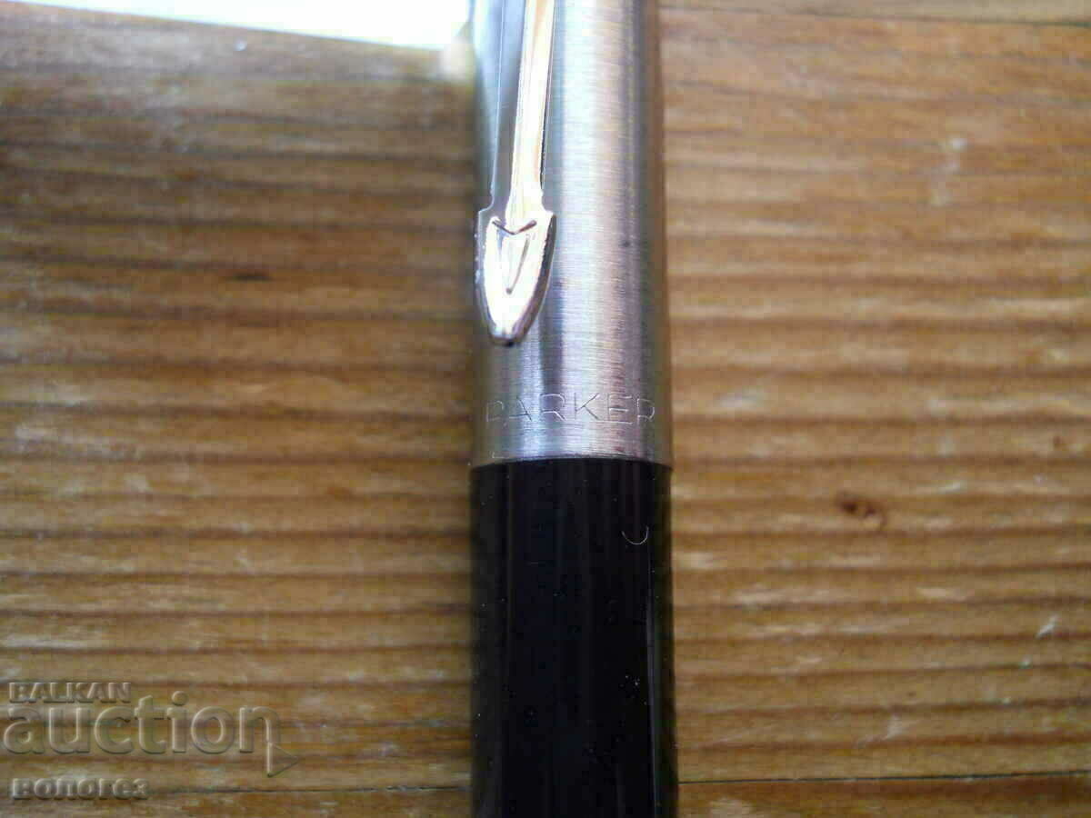 Stilou vintage "Parker" Anglia cu preț 20.00 BGN | € 10.23 Stilou vintage "Parker" Anglia cu preț 20.00 BGN | € 10.23
