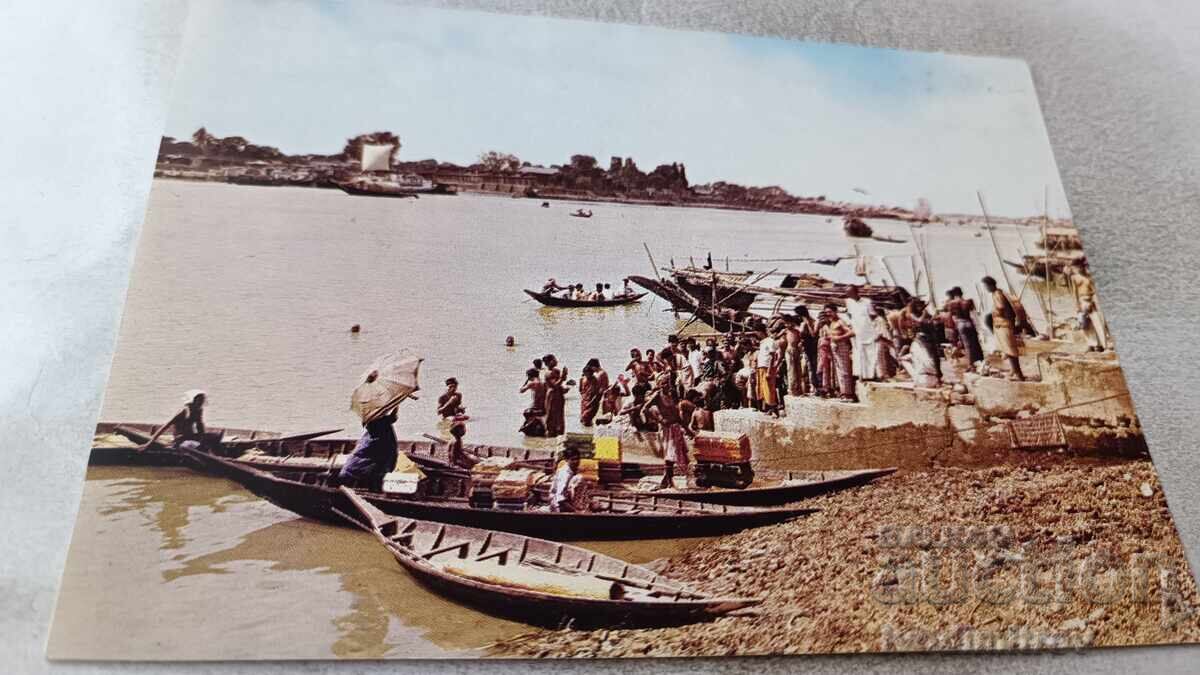 Postcard Sadar Ghat A Busy Bank of Boorhi Ganga