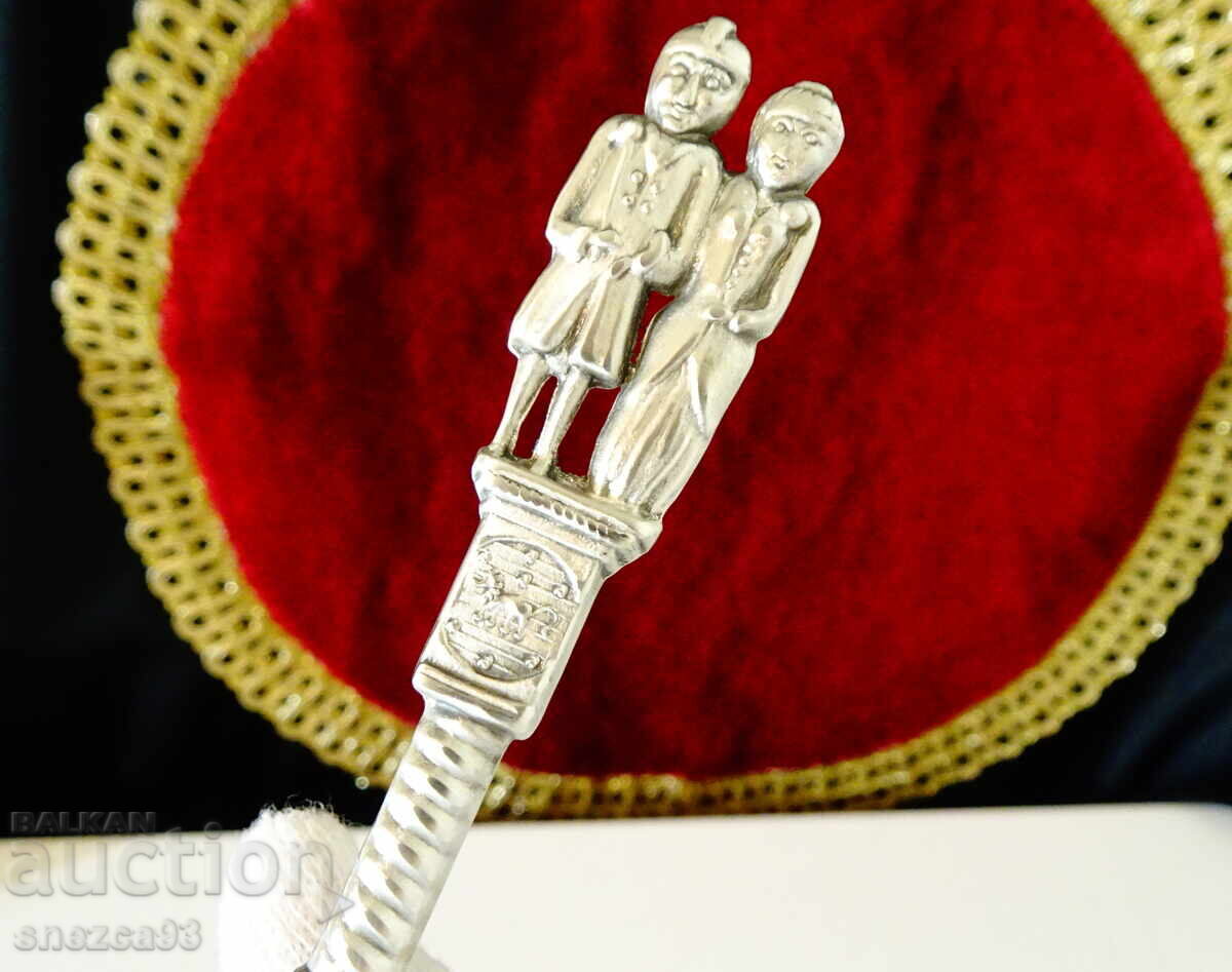 Lingură de cositor pentru nuntă de cositor cu figurine de soți, înger, etc cu preț 45.00 BGN | € 23.01