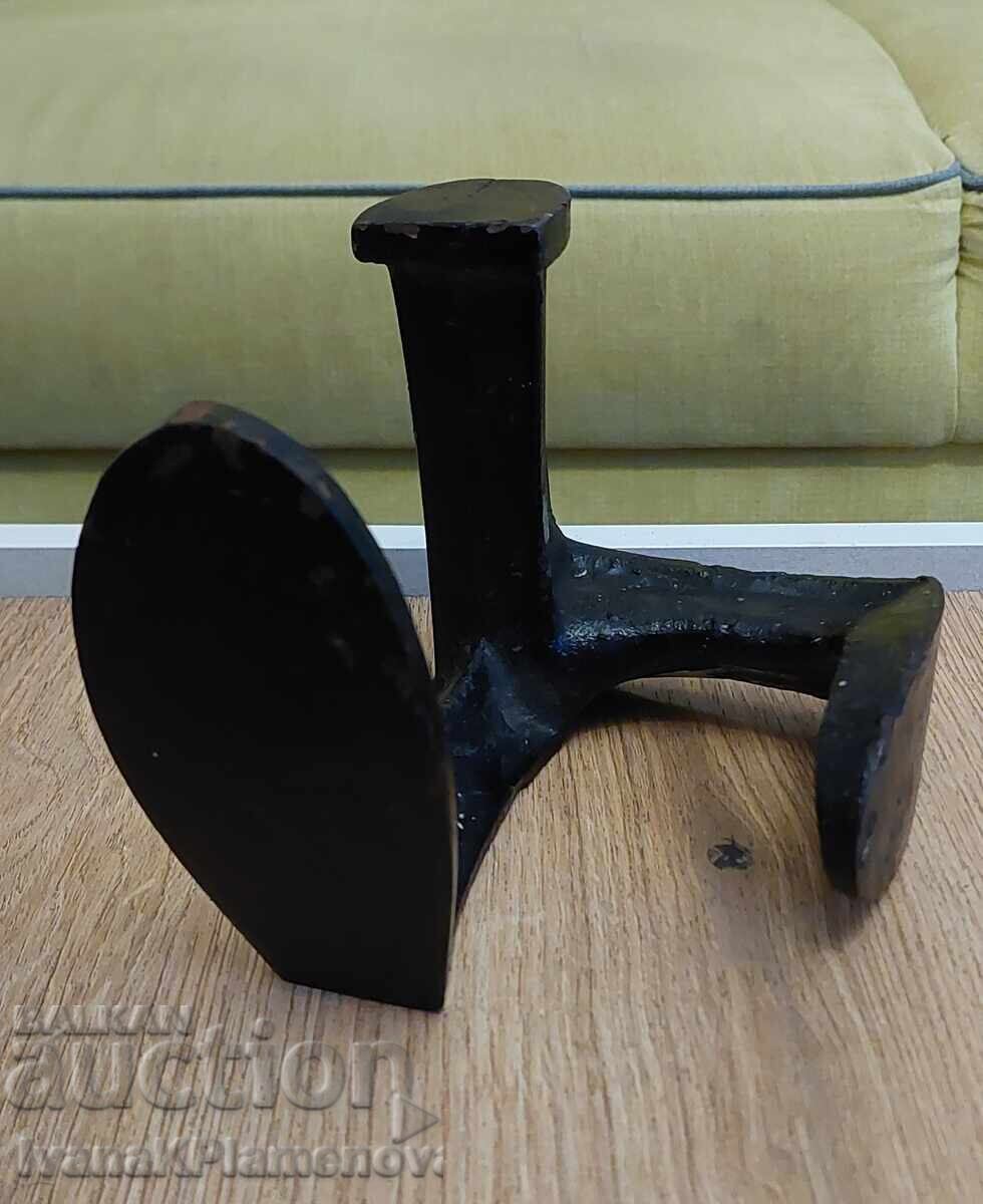 Cobbler's Anvil for Connoisseurs with price € 15.00 | 29.34 BGN
