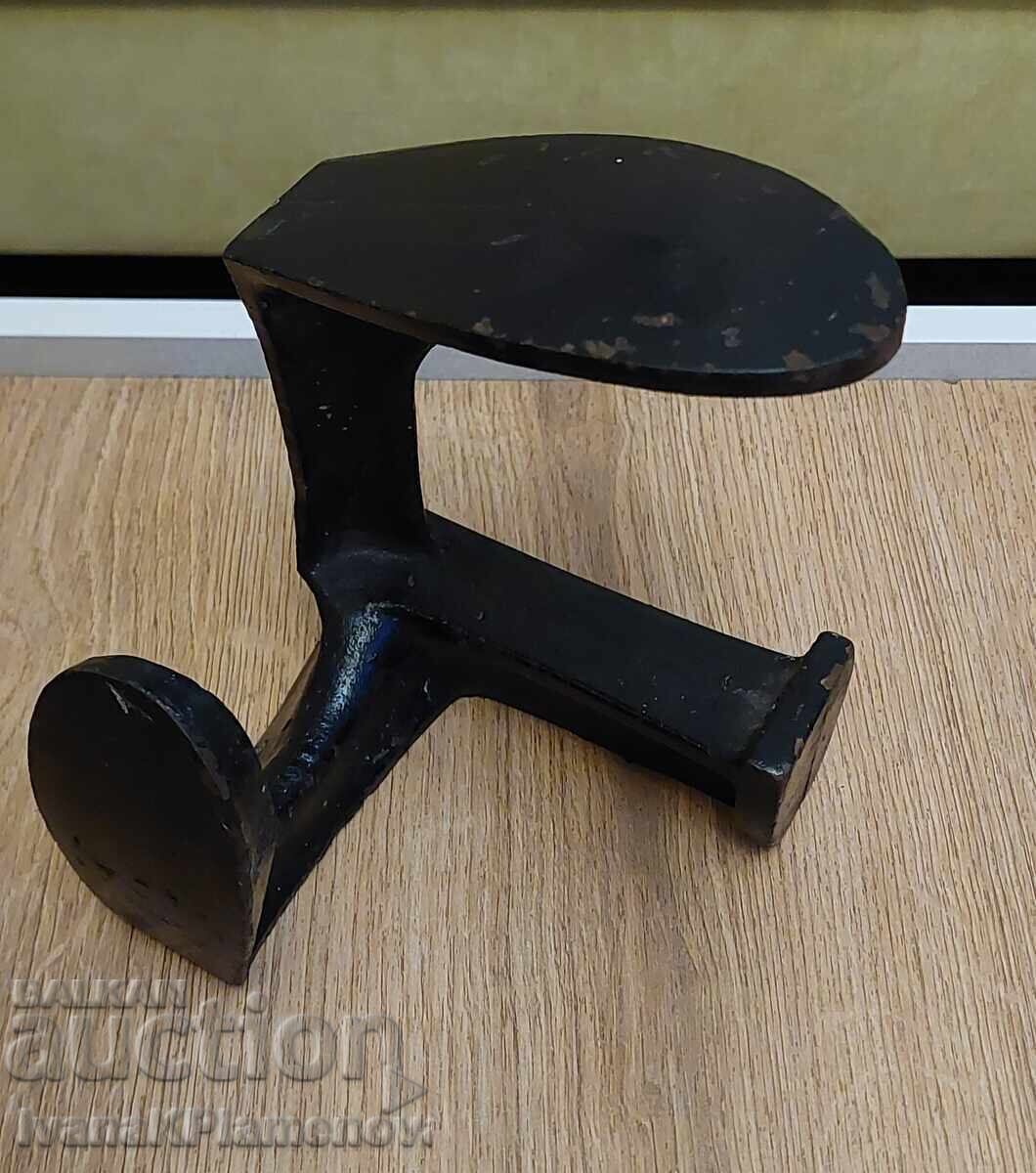 Nicovală de cizmar pentru cunoscători - 5