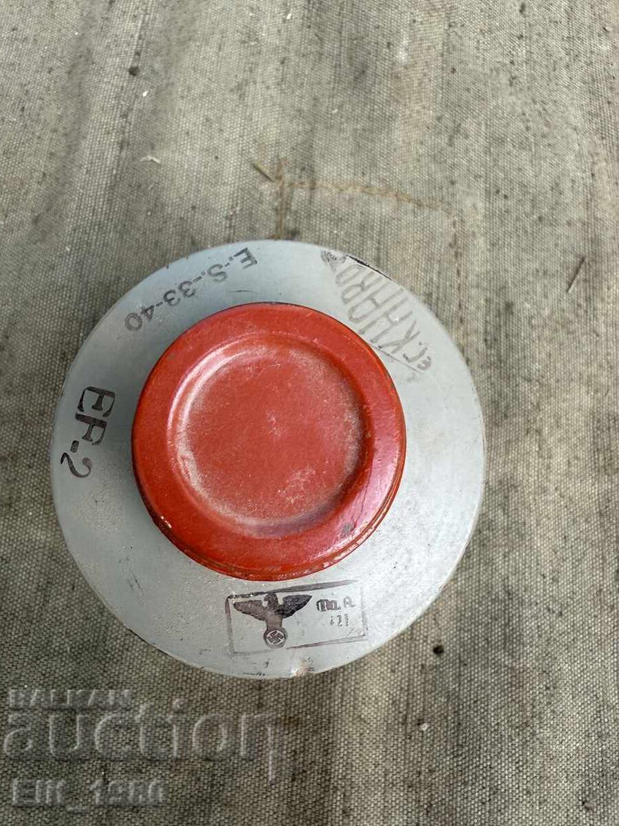Filtru pentru masca de gaze germană 1940 cu preț € 35.00 | 68.45 BGN Filtru pentru masca de gaze germană 1940 cu preț € 35.00 | 68.45 BGN