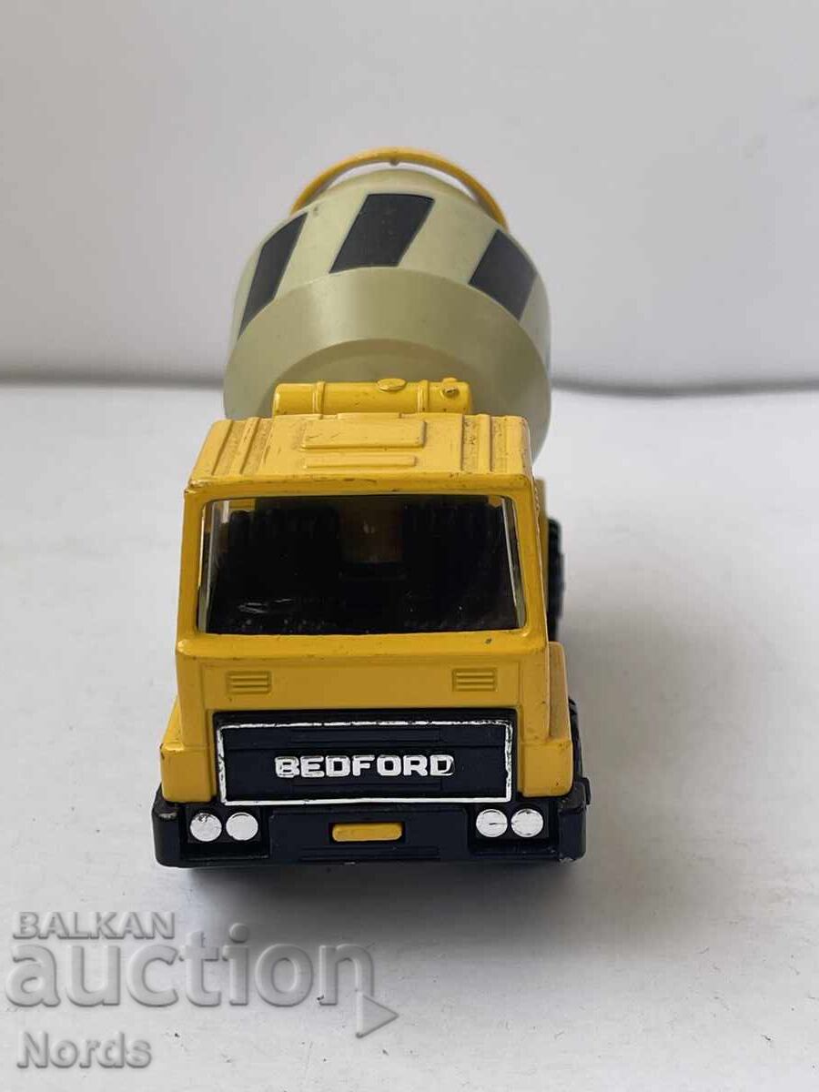 Φορτηγό MATCHBOX με τιμή 5.00 BGN | € 2.56 Φορτηγό MATCHBOX με τιμή 5.00 BGN | € 2.56