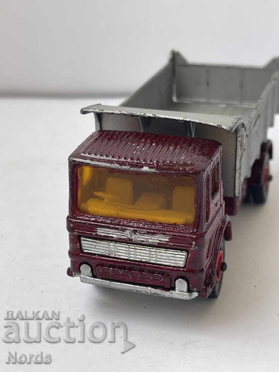 Камион  MATCHBOX с цена 5.00 лв. | € 2.56