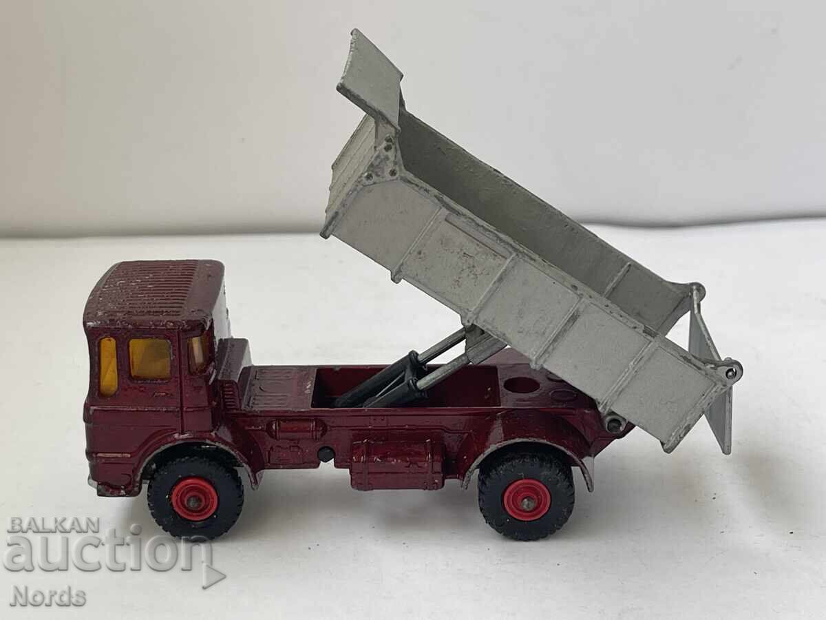 Камион  MATCHBOX - 5