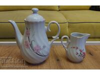 Porțelan Bulgaria două carafe pentru cunoscători