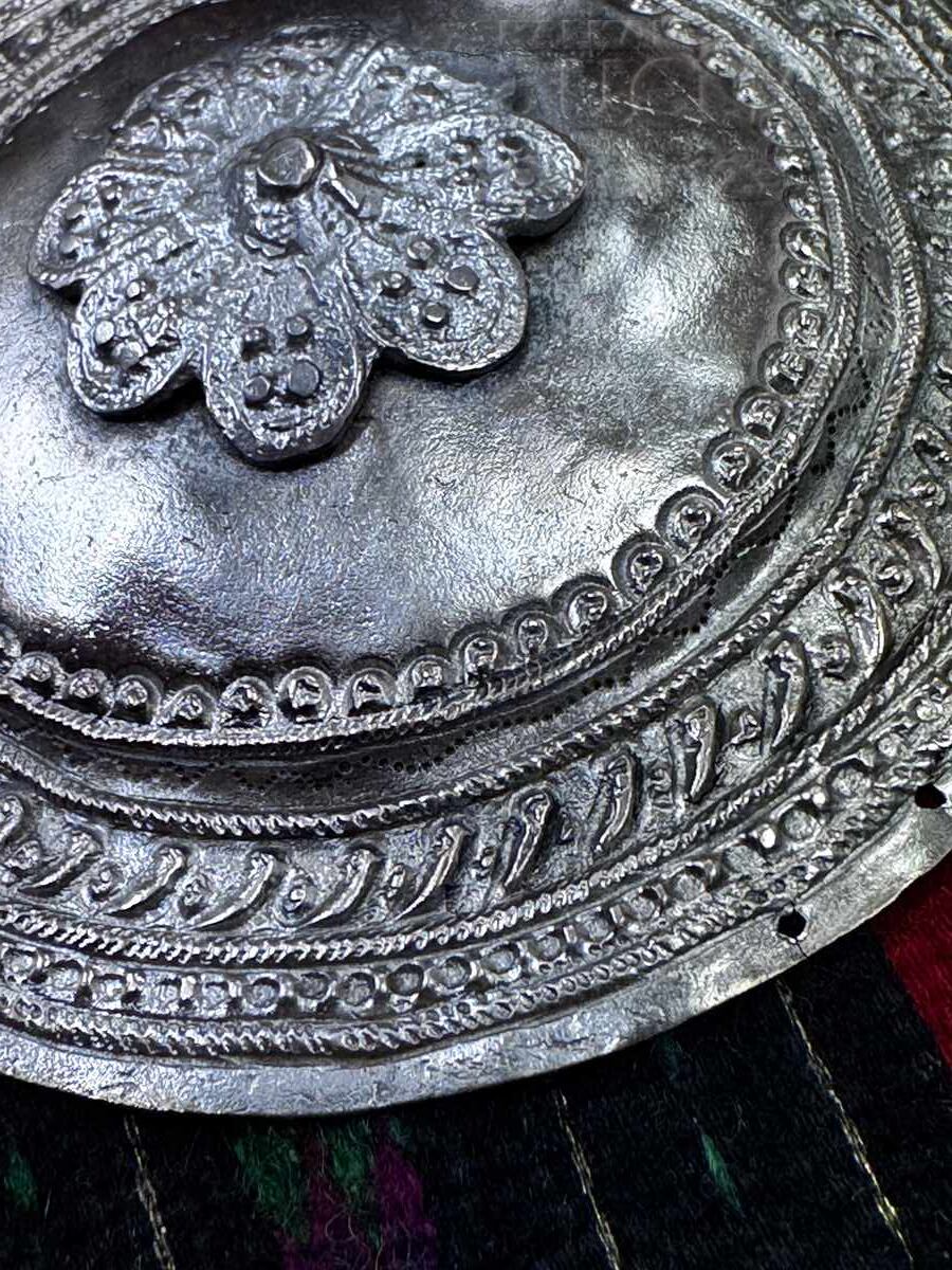 Auction Revival warm silver minted Auction Revival warm silver minted