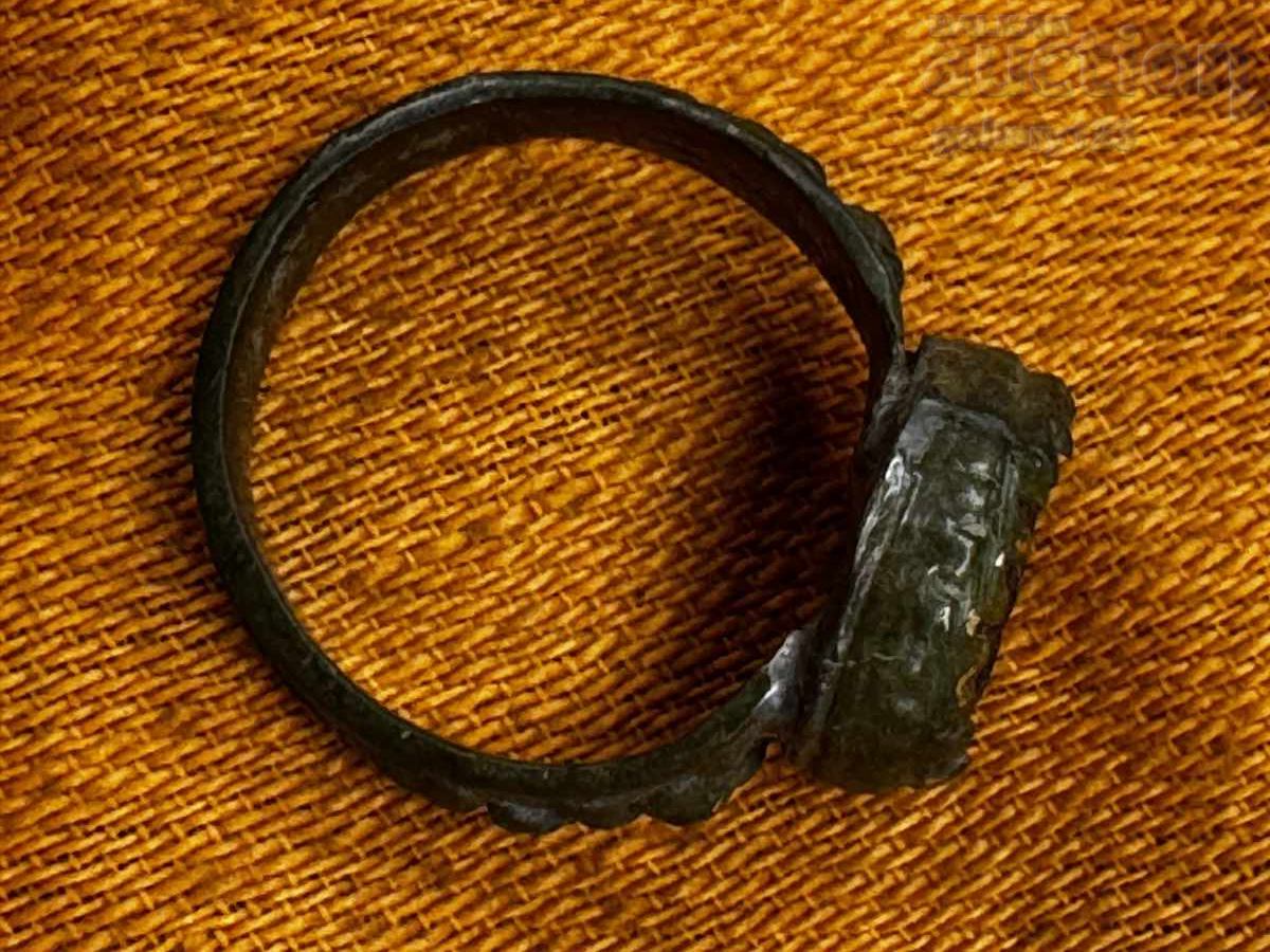 Renaissance ring with price 11.00 BGN | € 5.62 Renaissance ring with price 11.00 BGN | € 5.62