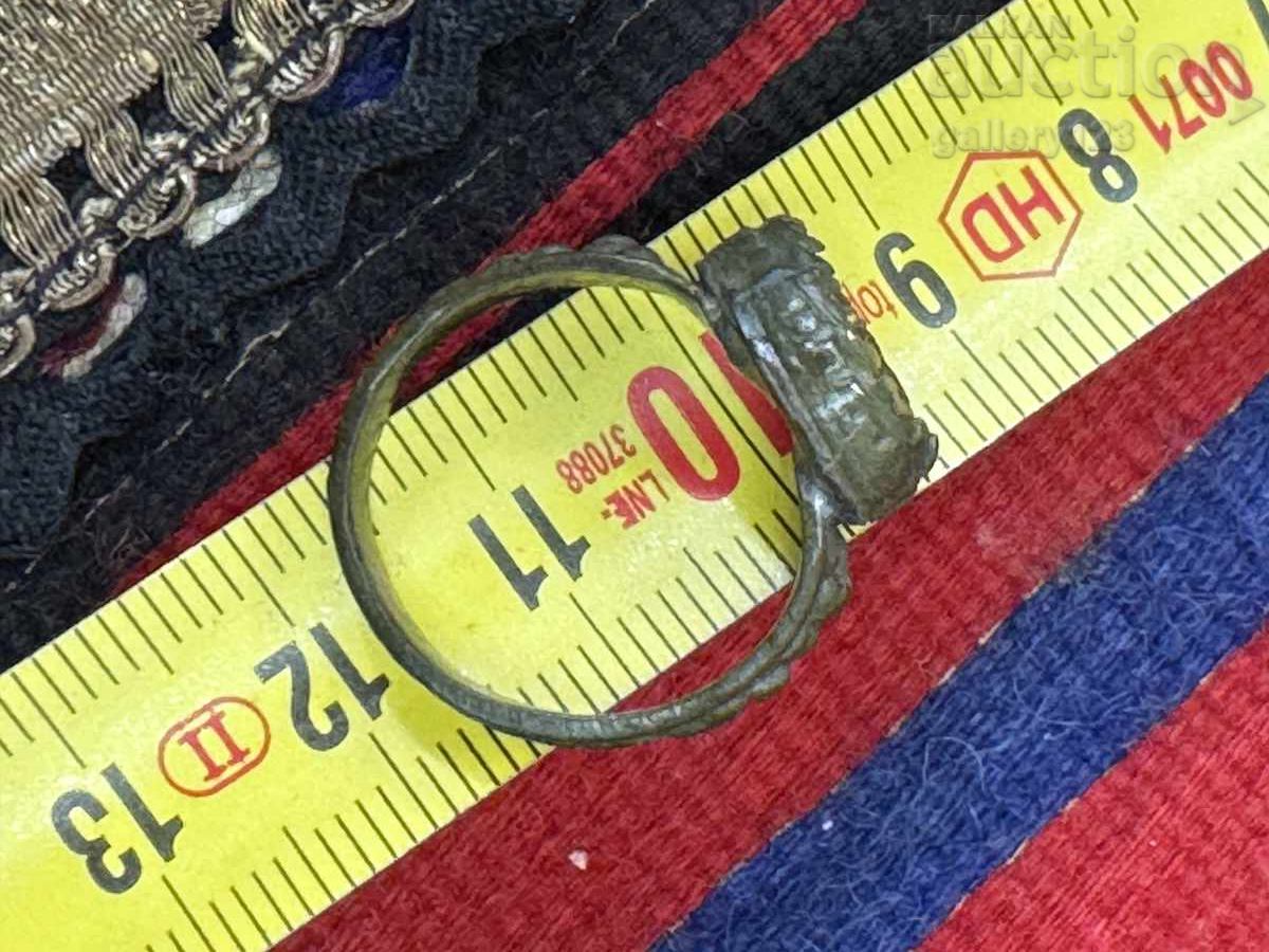 Delivery of Renaissance ring Delivery of Renaissance ring