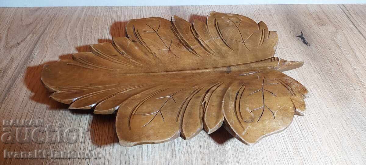 Доставка на Дърворезба за ценители