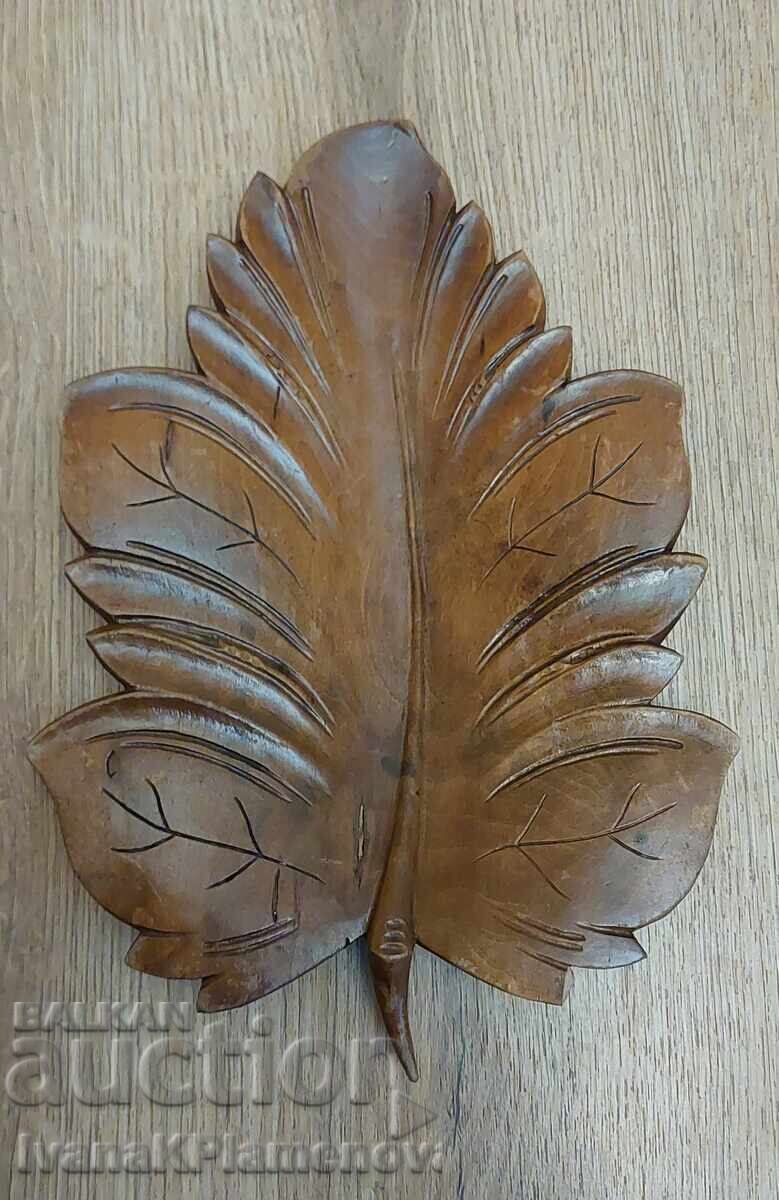 Sculptură în lemn pentru cunoscători