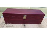 Cutie din lemn pentru vin pentru cunoscători