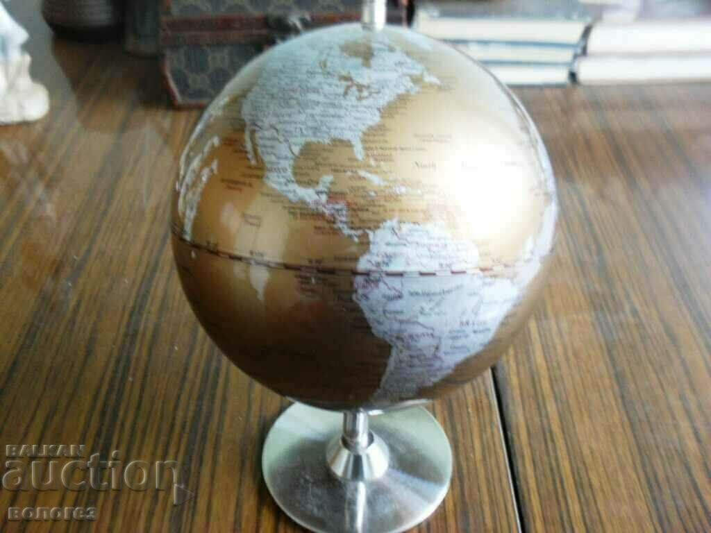 Glob vechi cu preț 60.00 BGN | € 30.68