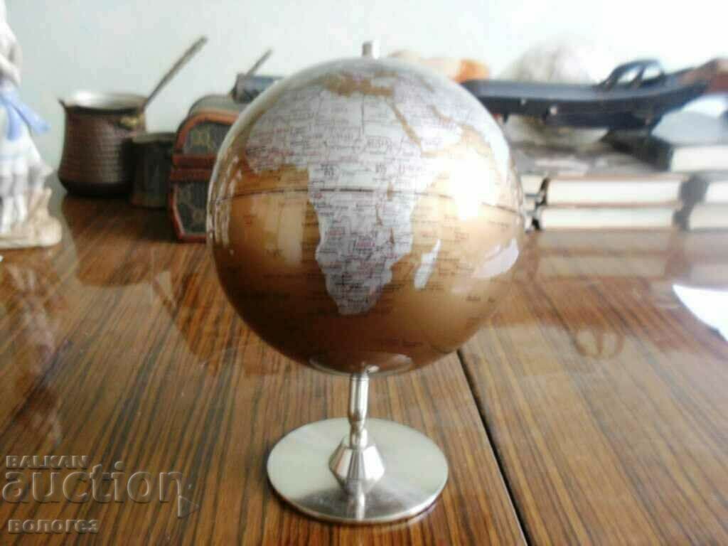 Licitație Glob vechi