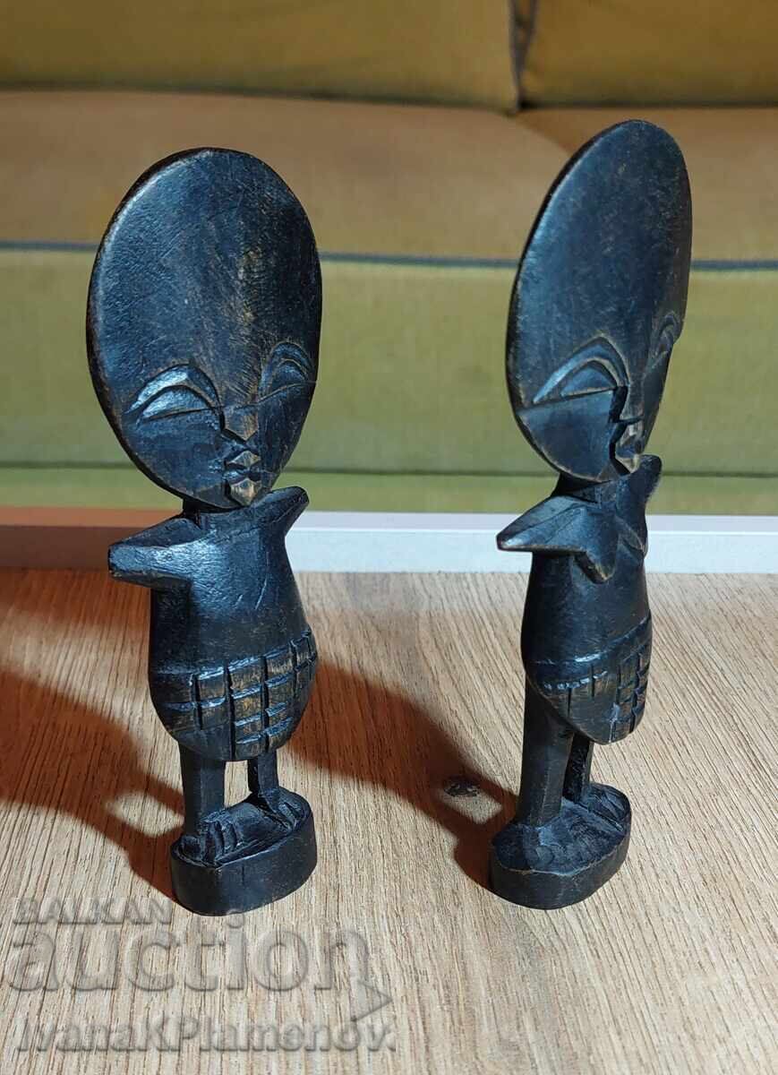 Licitație Sculpturi în lemn, două figurine pentru cunoscători Licitație Sculpturi în lemn, două figurine pentru cunoscători