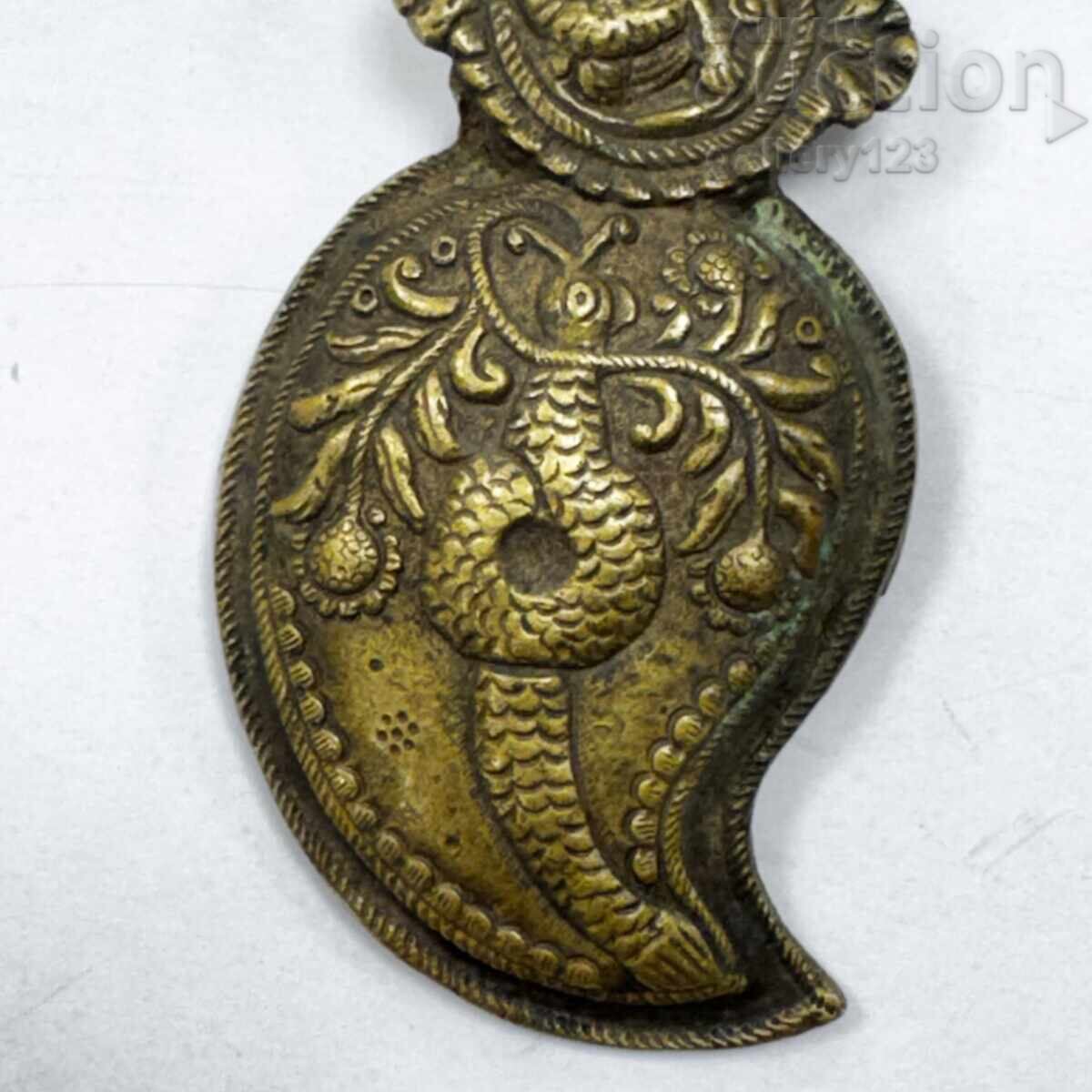 Delivery of Revival-era buckle, single piece Delivery of Revival-era buckle, single piece