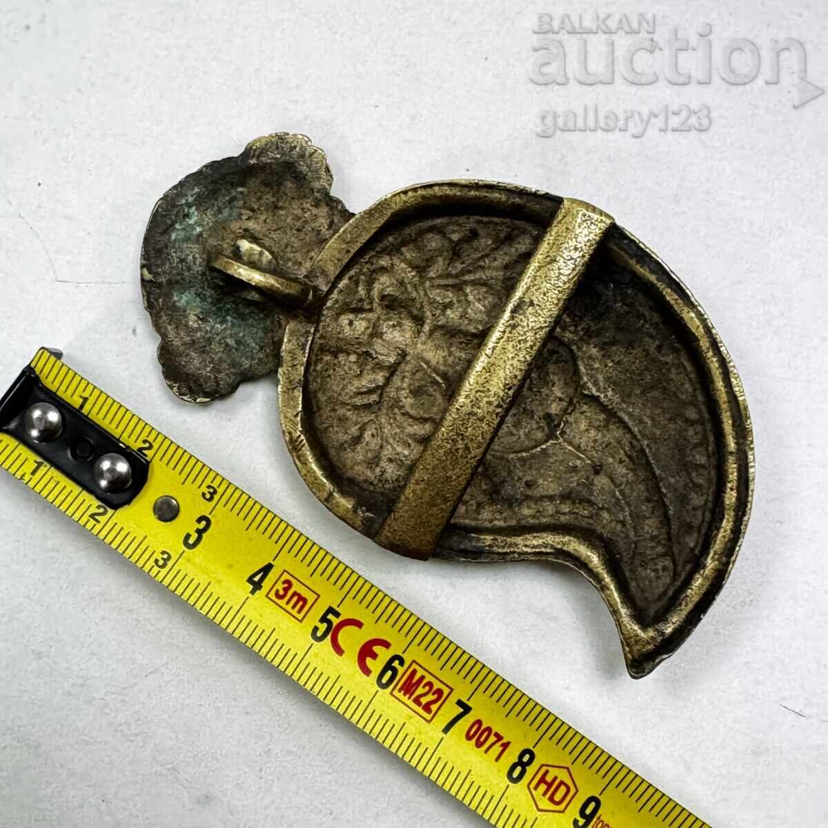 Revival-era buckle, single piece - 5 Revival-era buckle, single piece - 5