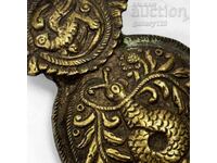 Revival-era buckle, single piece