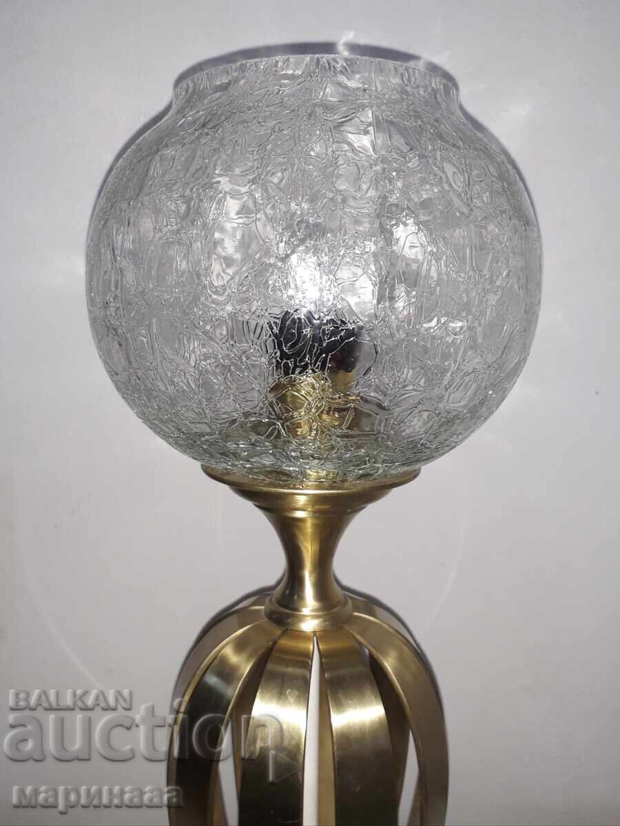 Delivery of MASSIVE LAMP. VINTAGE. BRONZE. USA. 20s (referring to the 1920s) Delivery of MASSIVE LAMP. VINTAGE. BRONZE. USA. 20s (referring to the 1920s)