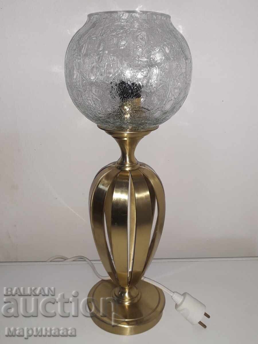 MASSIVE LAMP. VINTAGE. BRONZE. USA. 20s (referring to the 1920s) MASSIVE LAMP. VINTAGE. BRONZE. USA. 20s (referring to the 1920s)