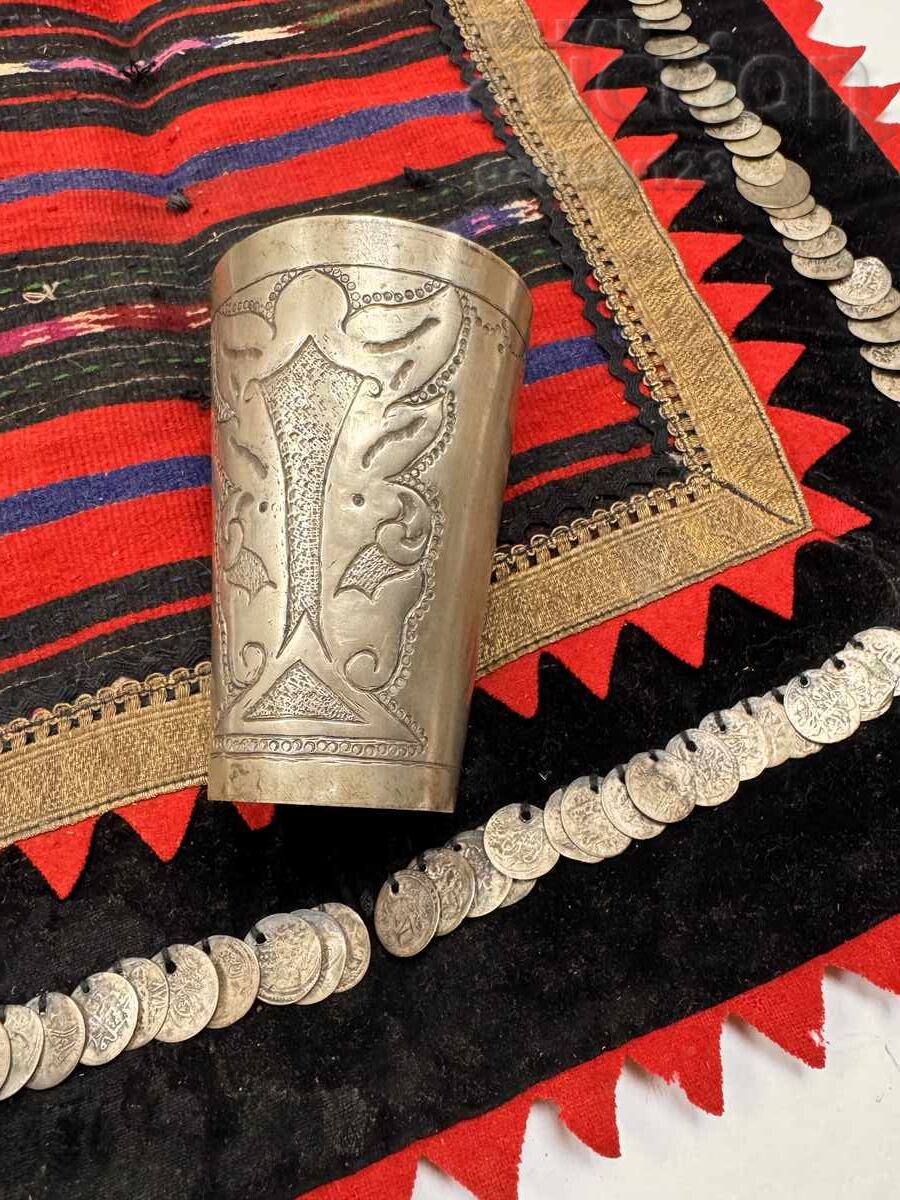 Ceașcă renascentistă de argint, tăiată și forjată - 5