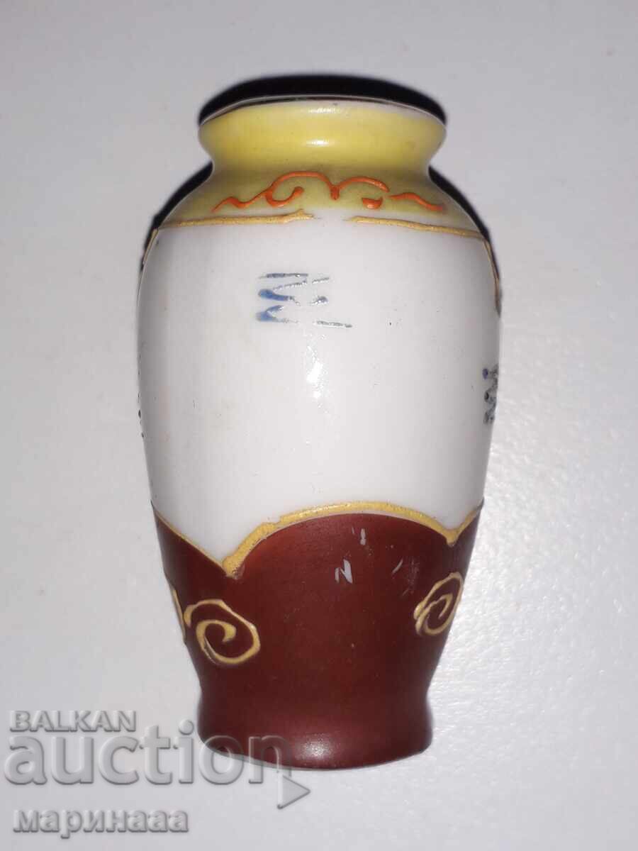 МИНИ ВАЗИЧКА. ЯПОНИЯ с цена 3.00 лв. | € 1.53 МИНИ ВАЗИЧКА. ЯПОНИЯ с цена 3.00 лв. | € 1.53