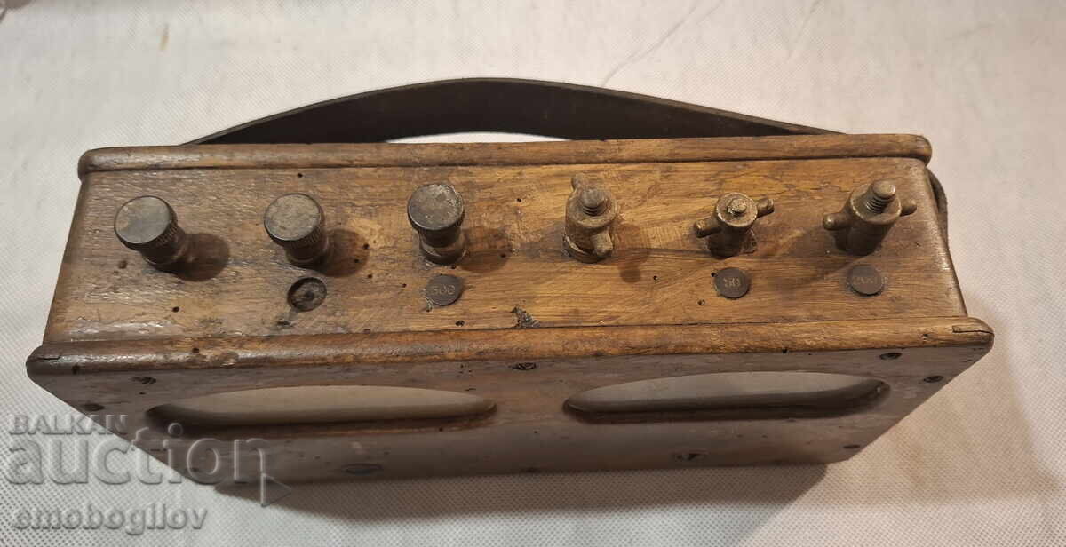 Δημοπρασία Πολύ Παλαιό και Σπάνιο Ηλ. Μετρητικό Όργανο Δημοπρασία Πολύ Παλαιό και Σπάνιο Ηλ. Μετρητικό Όργανο