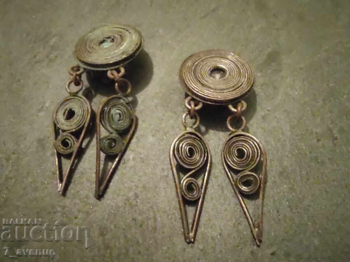 Auction  Earrings, very old 22.11.25