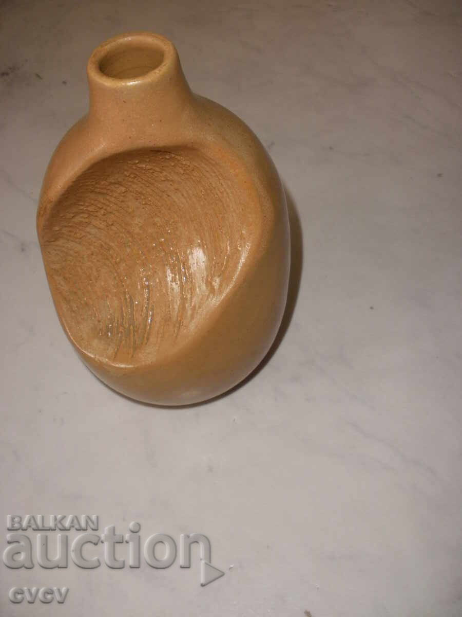 Δημοπρασία Βάζο-κεραμικό-καφέ - Β.Ζ.Τ Δημοπρασία Βάζο-κεραμικό-καφέ - Β.Ζ.Τ