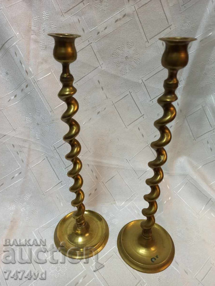 2 SFEȘNICE BRONZ NESTANDARDE INTERESANTE - 5