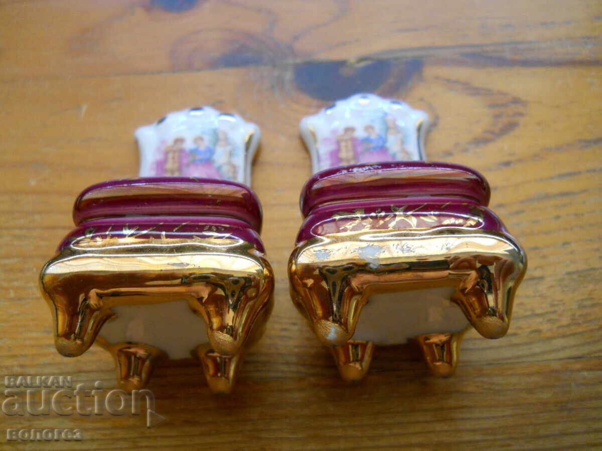 Παράδοση Πορσελάνινες καρέκλες σε στυλ Λιμόζ