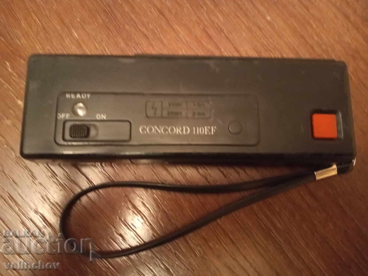 Automatic camera with flash "CONCORD 110 EF" with price 30.00 BGN | € 15.34