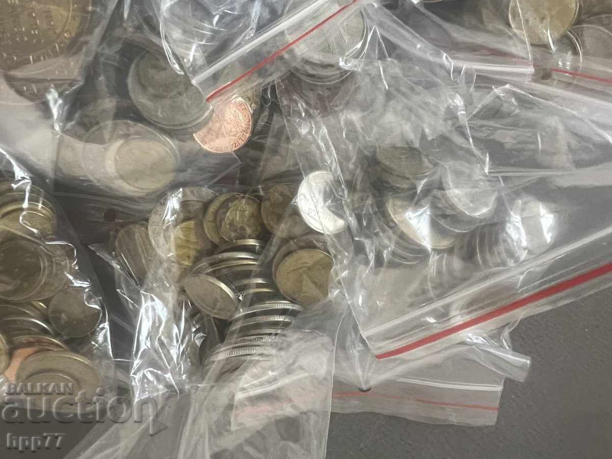 Delivery of 2 kilograms + coins